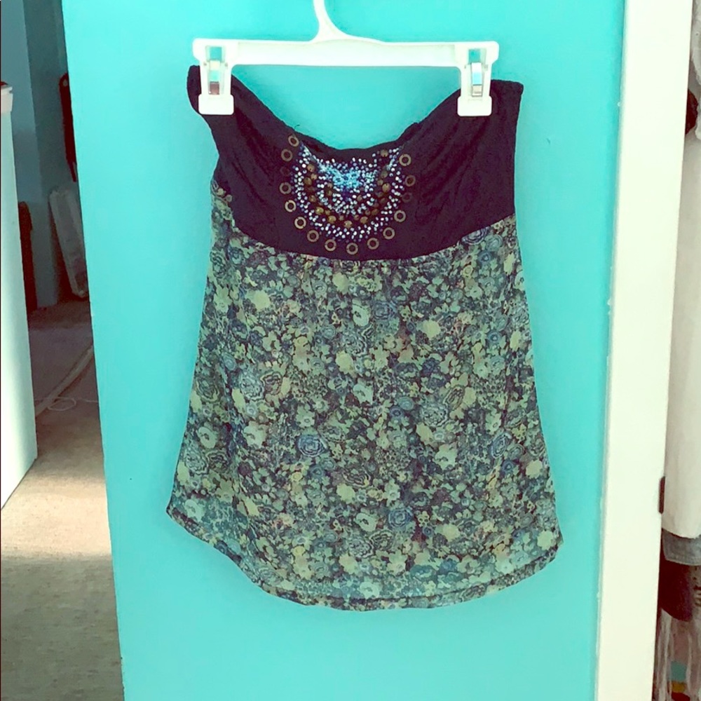 Strapless blouse